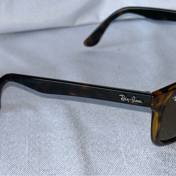 Ray Ban RB 4184 710/83 Tortoise Frame Brown Polarized Lenses Sunglasses w/Case - Picture 8 of 9